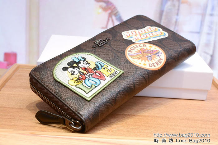 COACH蔻馳 2018專櫃新品 31350 迪士尼合作款 米奇女士長款錢包  Chz1378